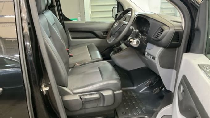 2025 Vauxhall Vivaro