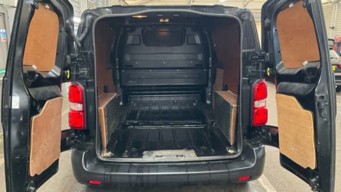 2025 Vauxhall Vivaro