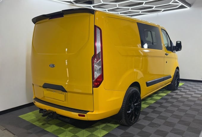 2025 Ford Transit Custom