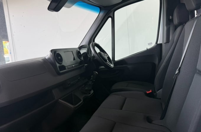 2025 Mercedes-benz Sprinter