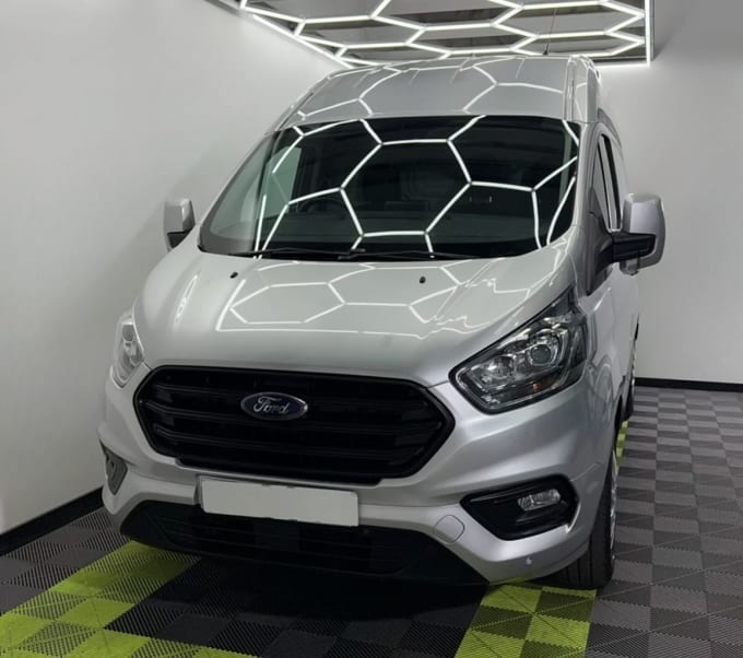 2025 Ford Transit Custom