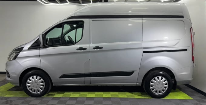 2025 Ford Transit Custom