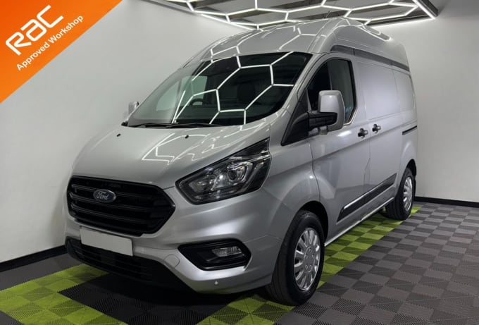 2025 Ford Transit Custom