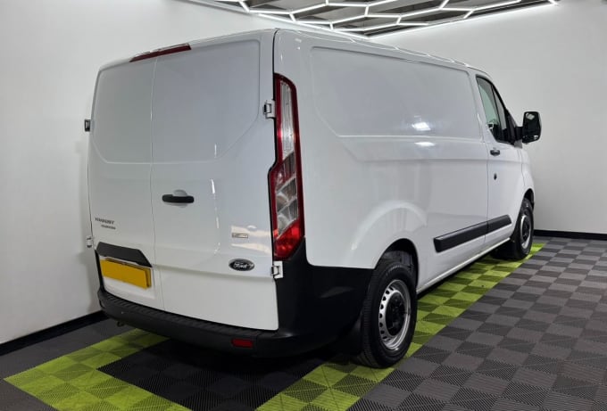 2025 Ford Transit Custom