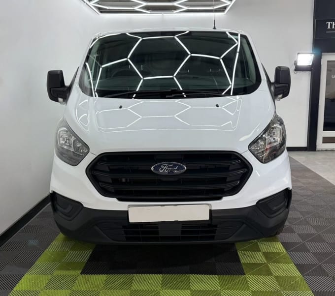 2025 Ford Transit Custom