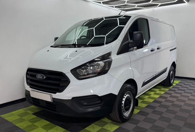 2025 Ford Transit Custom