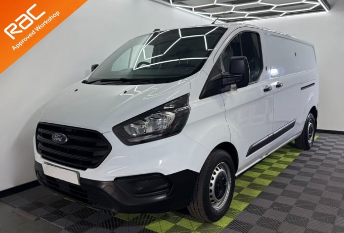 2025 Ford Transit Custom
