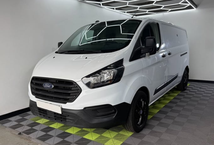 2025 Ford Transit Custom