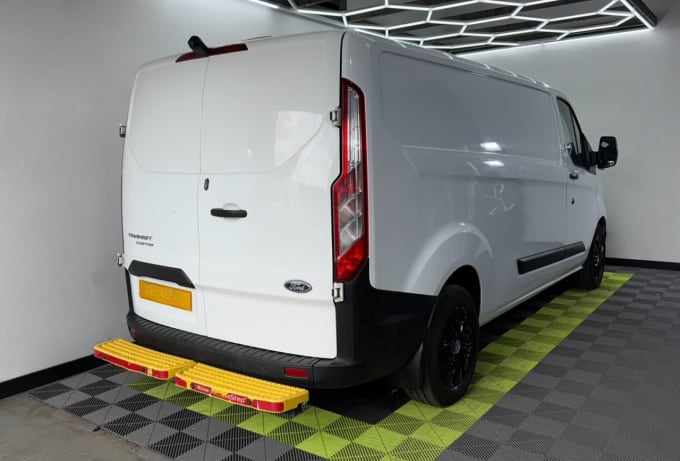 2025 Ford Transit Custom
