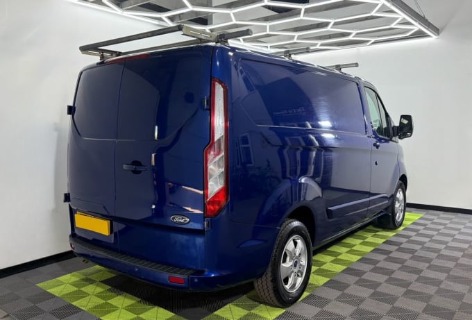 2025 Ford Transit Custom