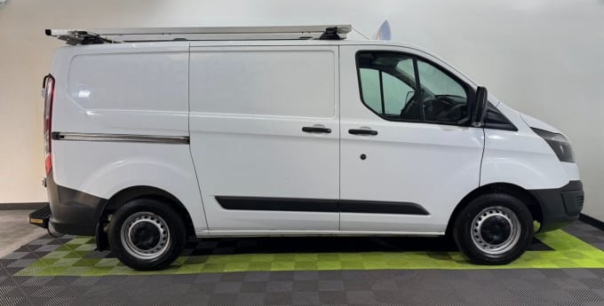 2025 Ford Transit Custom