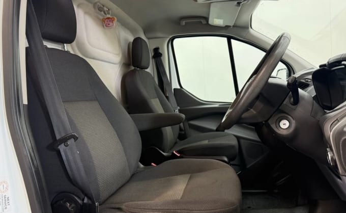 2025 Ford Transit Custom