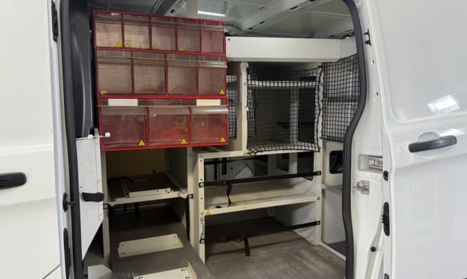 2025 Ford Transit Custom
