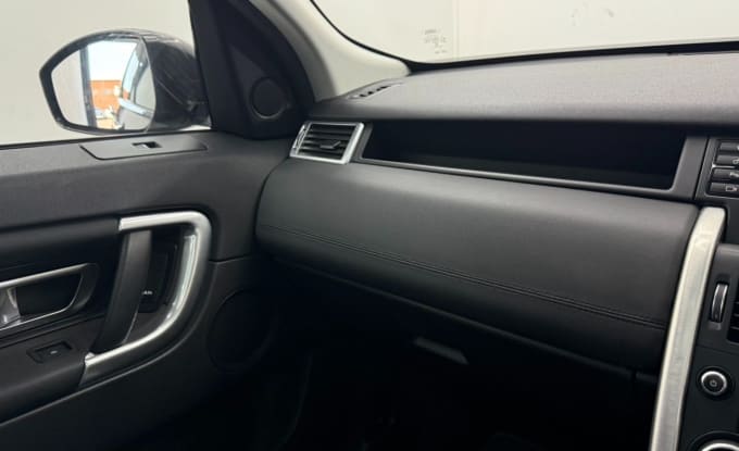 2025 Land Rover Discovery Sport