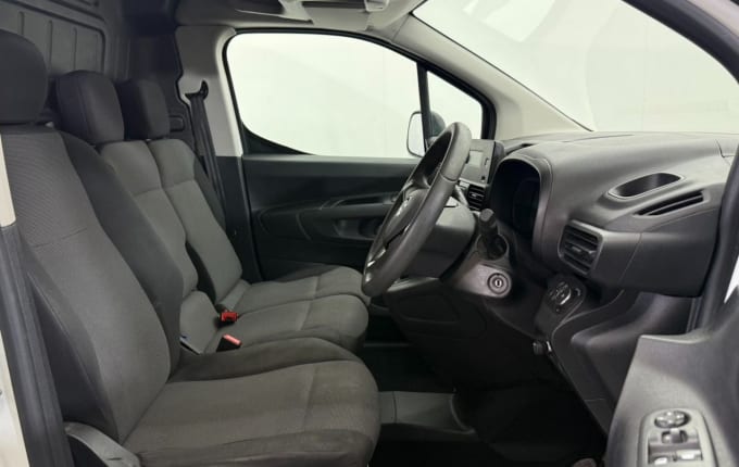 2025 Vauxhall Combo