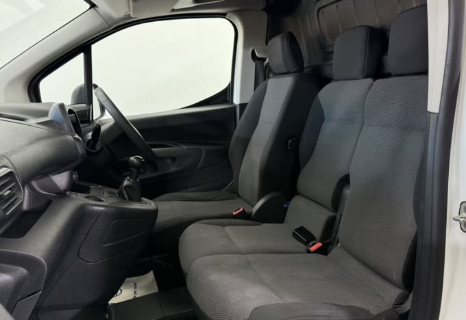 2025 Vauxhall Combo