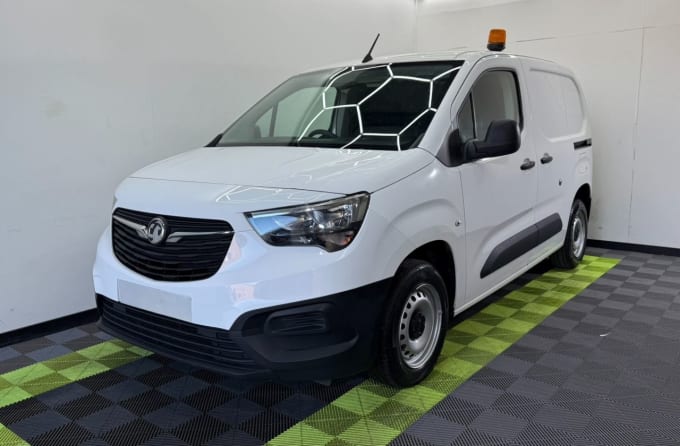 2025 Vauxhall Combo