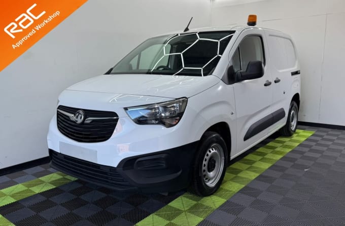 2025 Vauxhall Combo