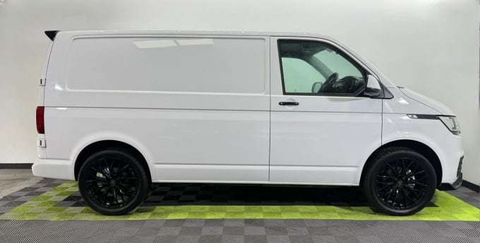 2025 Volkswagen Transporter