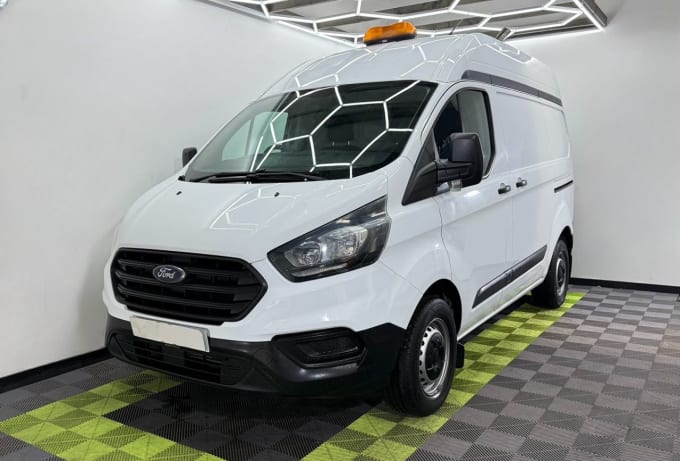 2025 Ford Transit Custom