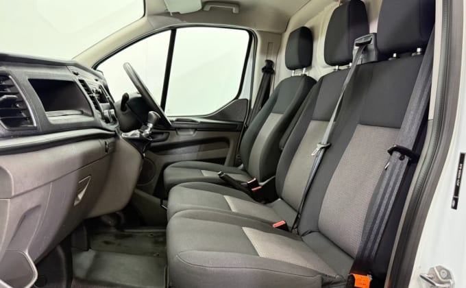 2025 Ford Transit Custom