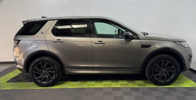 2025 Land Rover Discovery Sport
