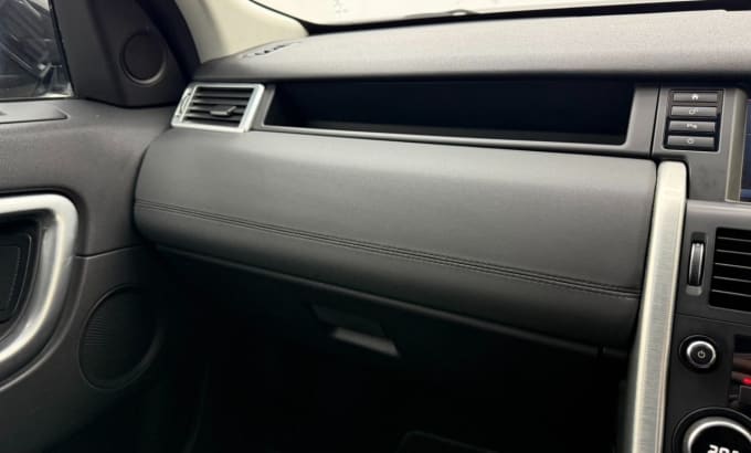2025 Land Rover Discovery Sport