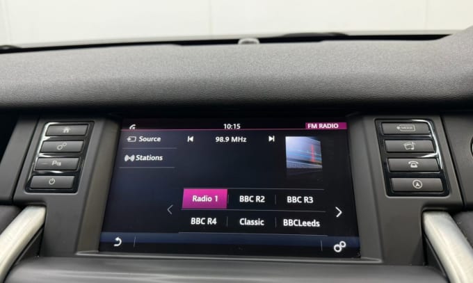 2025 Land Rover Discovery Sport