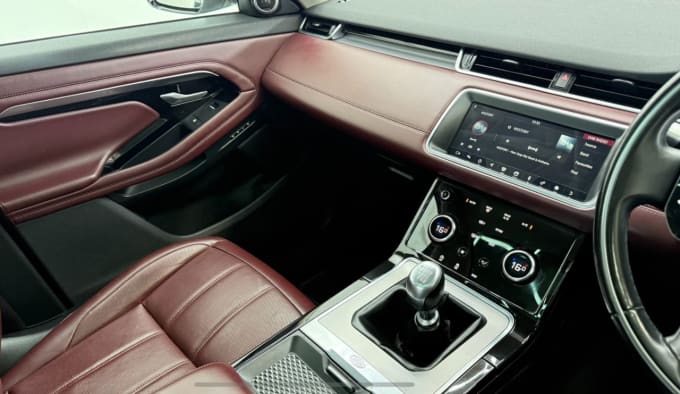 2025 Land Rover Range Rover Evoque