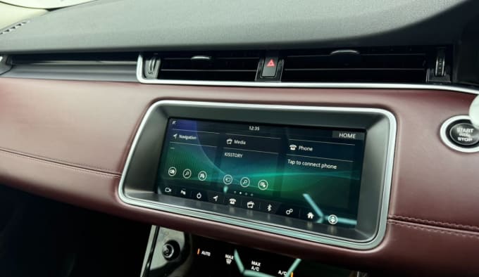 2025 Land Rover Range Rover Evoque