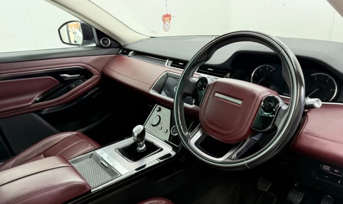 2025 Land Rover Range Rover Evoque