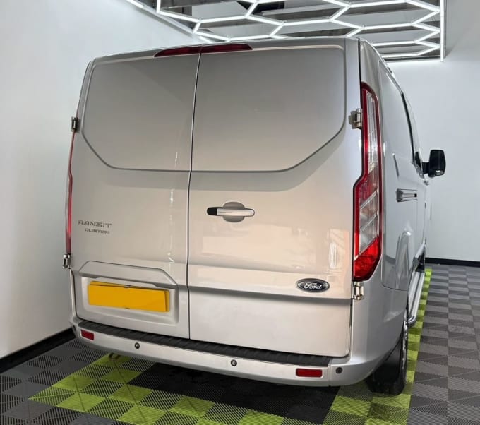 2025 Ford Transit Custom