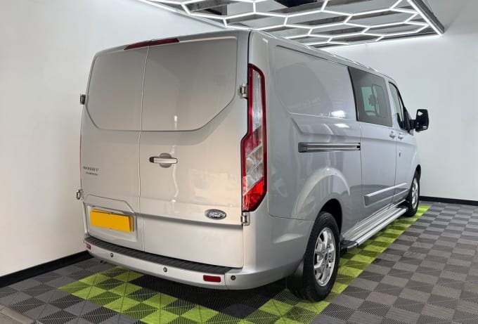 2025 Ford Transit Custom