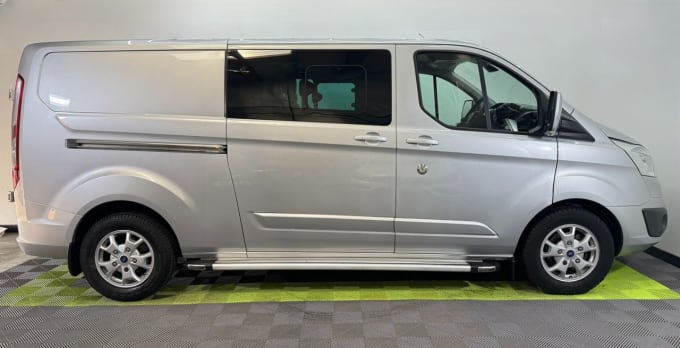 2025 Ford Transit Custom