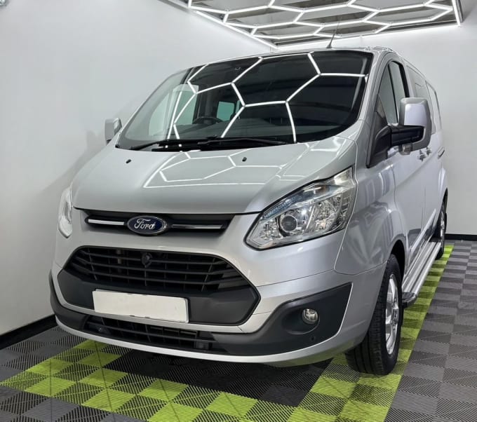 2025 Ford Transit Custom