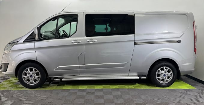 2025 Ford Transit Custom