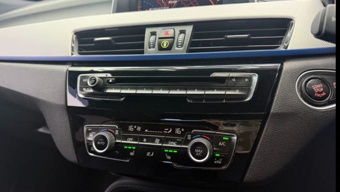 2025 BMW X1