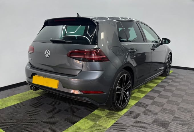2025 Volkswagen Golf