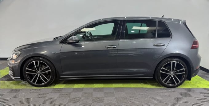 2025 Volkswagen Golf
