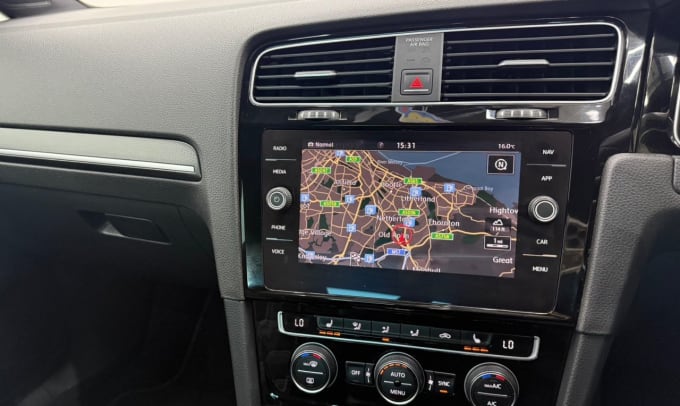 2025 Volkswagen Golf