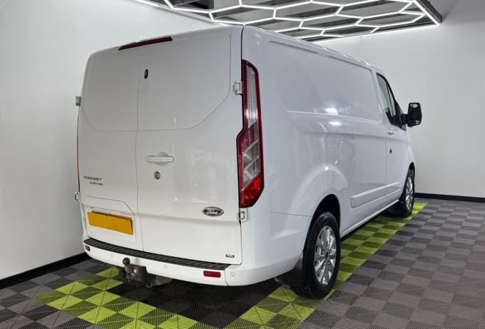 2025 Ford Transit Custom