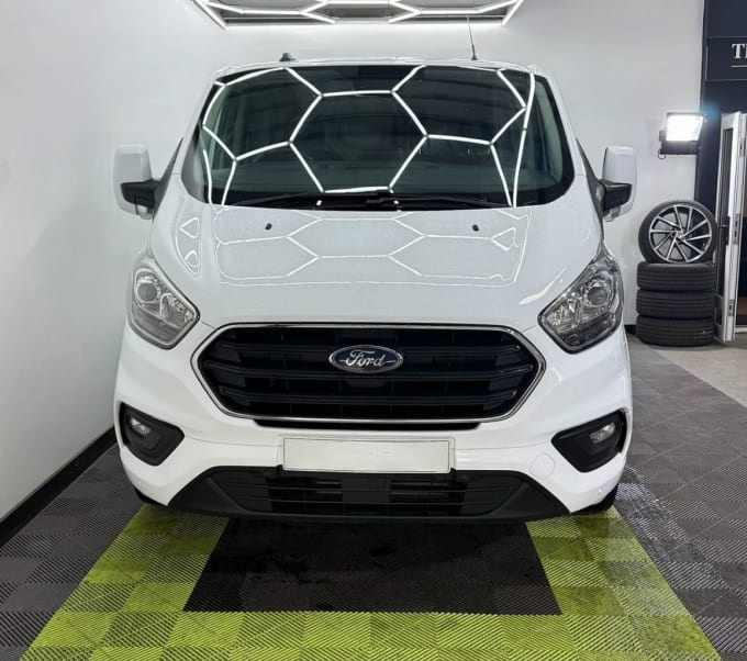 2025 Ford Transit Custom