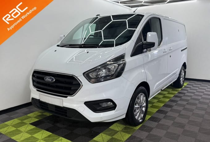2025 Ford Transit Custom
