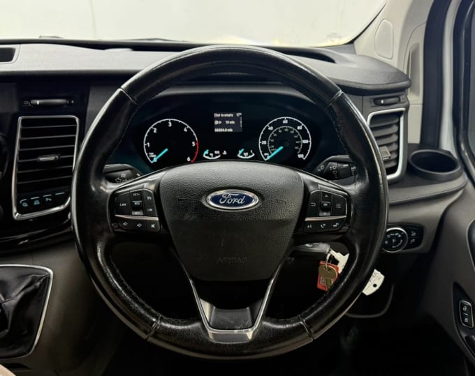 2025 Ford Transit Custom