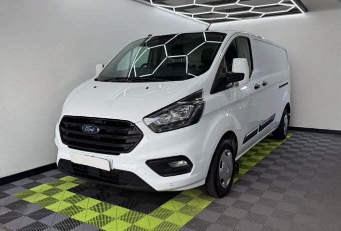 2025 Ford Transit Custom