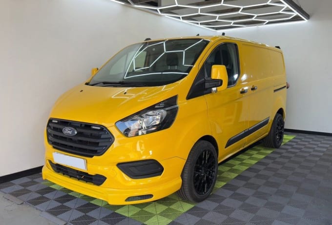2025 Ford Transit Custom