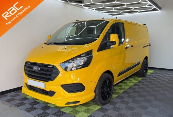 2025 Ford Transit Custom