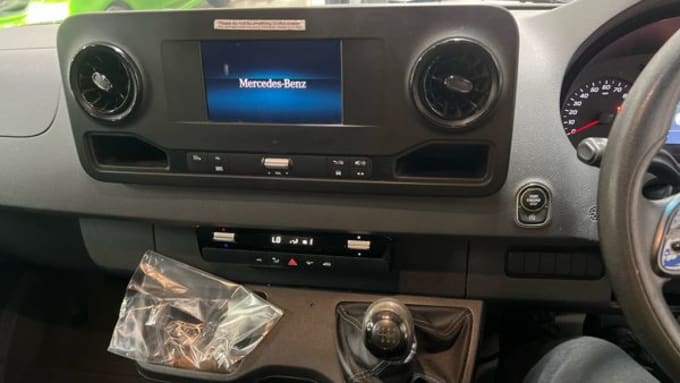 2025 Mercedes-benz Sprinter