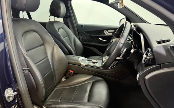 2025 Mercedes-benz Glc