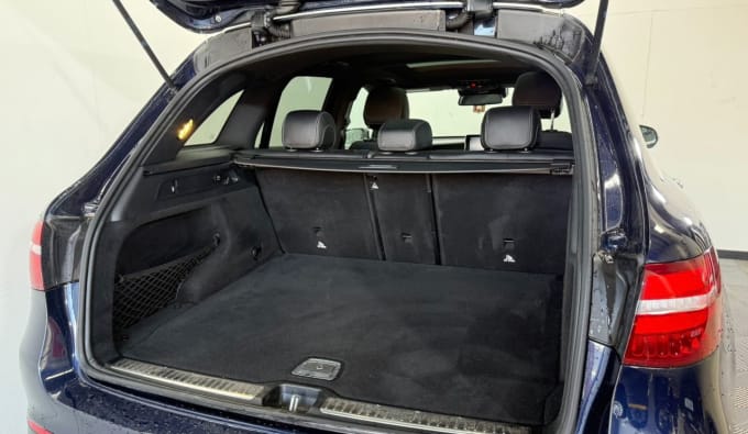 2025 Mercedes-benz Glc